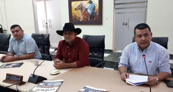 comision presupuesto asamblea El presidente de dicha Comisión , York Cortes puso a consideración de la comisión el hallazgo antes de discutir la legalidad y constitucionalidad de los proyectos
