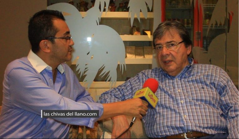 Carlos Holmes Trujillo, nuevo Canciller, en una entrevista con Las Chivas del LLano