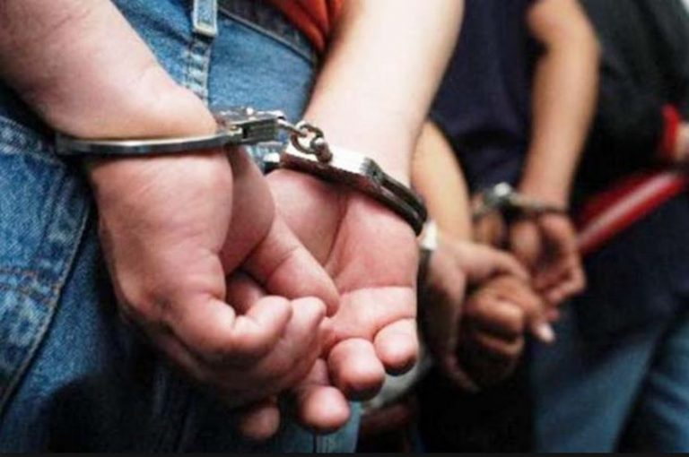 Capturados por vender droga (Imagen archivo)
