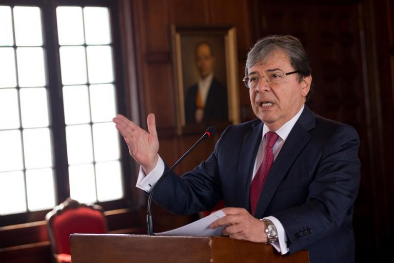 El Canciller Carlos Holmes Trujillo informó que Colombia se retirará de Unasur,