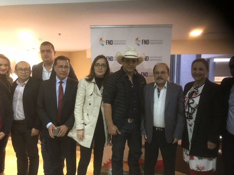 Los gobernadores al término de la Asamblea