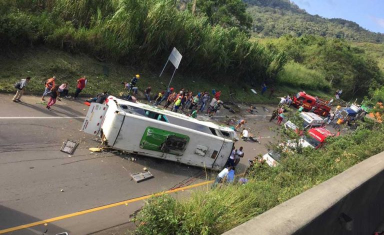 Bus accidentado en Buga