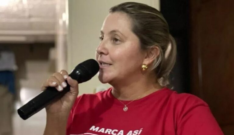 Sandra Bibiana Aristizábal Saleg,