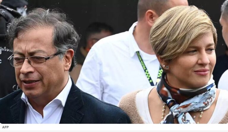 Veronica Alcocer esposa de Petro