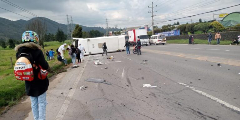 Foto Bomberos Cundinamarca