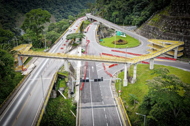 “Tramo uno de la vía al Llano debe construirse con mecanismo de obras por impuestos, sin incremento de peajes. Urge la firma del decreto”: Gobernador del Meta
