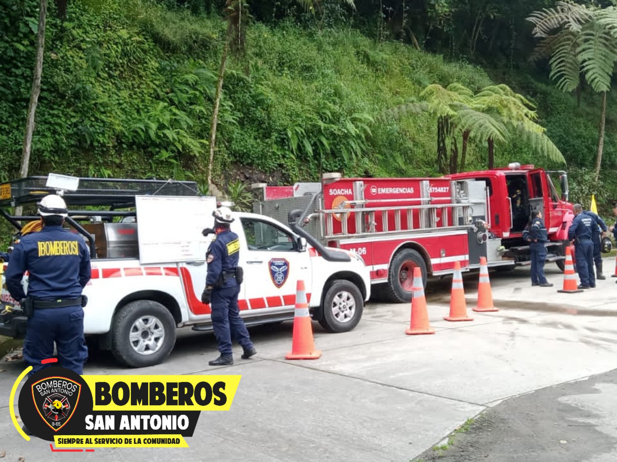 Bomberos san Antonio alistándose para el rescate