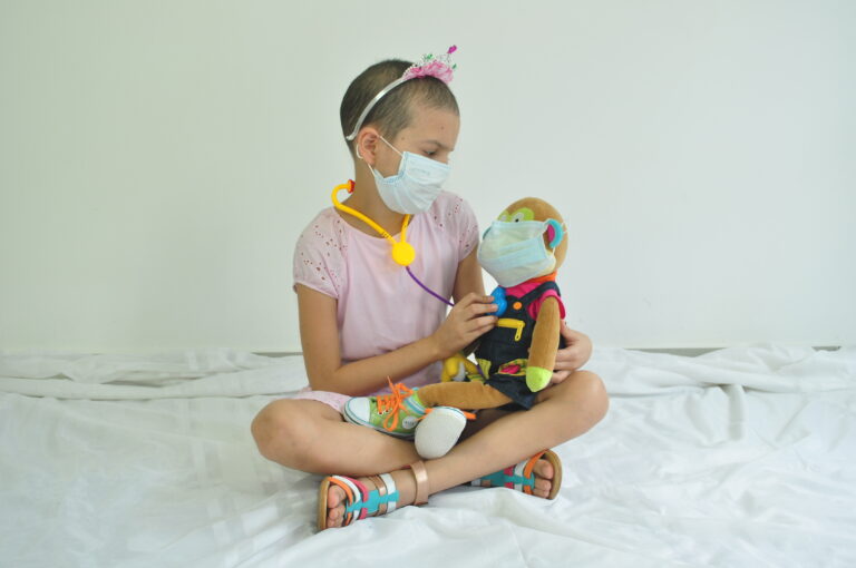 A pesar de la reciente reglamentación de Ley Jacobo para la atención integral y oportuna de niños con cáncer, Colombia requiere hacer mayores esfuerzos.
