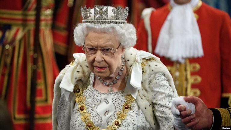 Reina Isabel de Inglaterra