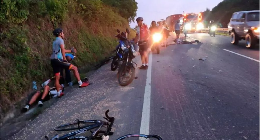 Exceso de velocidad: camioneta atropelló a 8 ciclistas en Bolívar