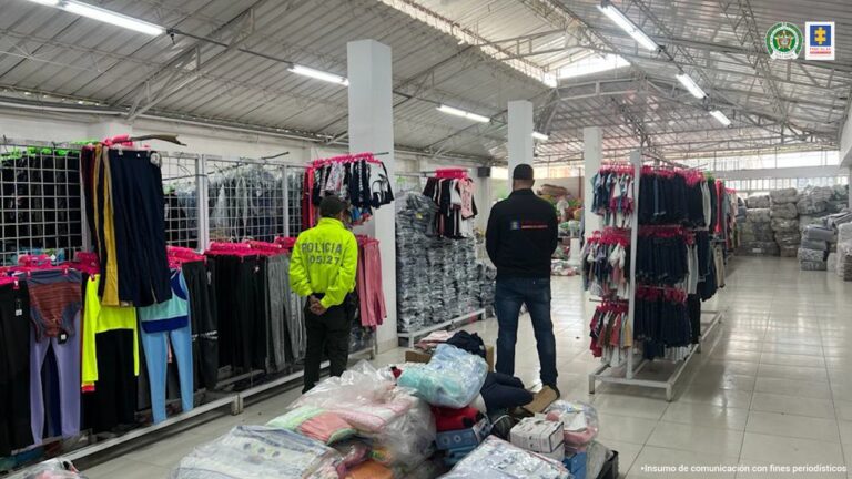 Millonarios cargamentos de textiles incautados a Tierra santa