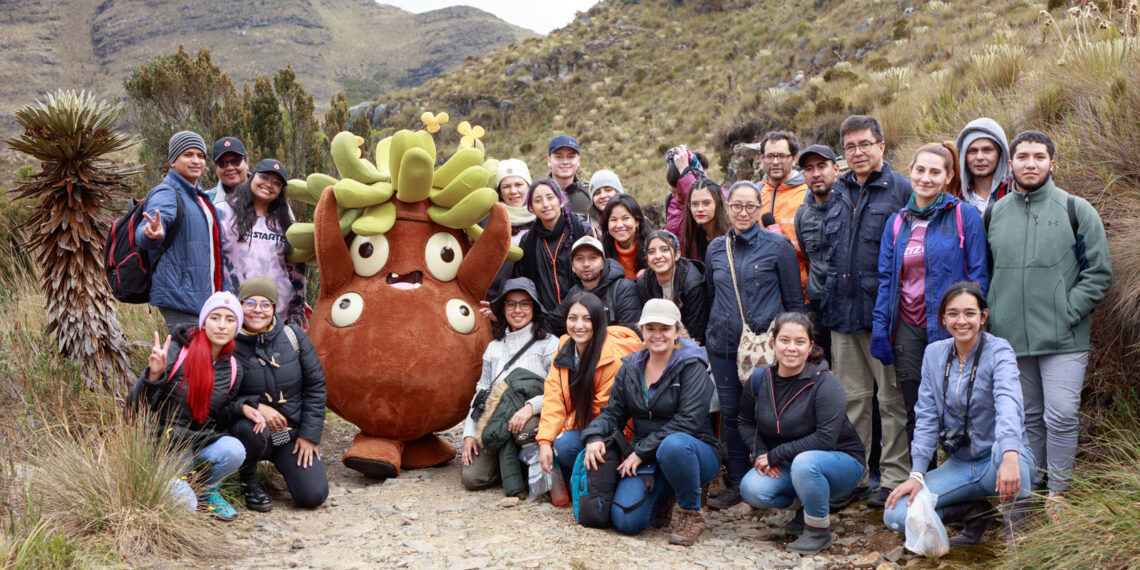 Frailejón Ernesto Pérez y universitarios realizaron sembratón en Boyacá