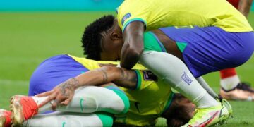 Médico de Brasil confirmó diagnóstico de Neymar y Tite ya reaccionó
