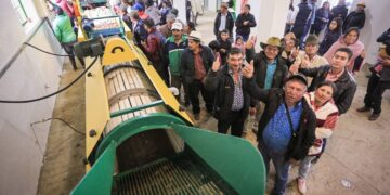 Gobernador de Boyacá llegó a Pesca con inversiones para el agro y la educación