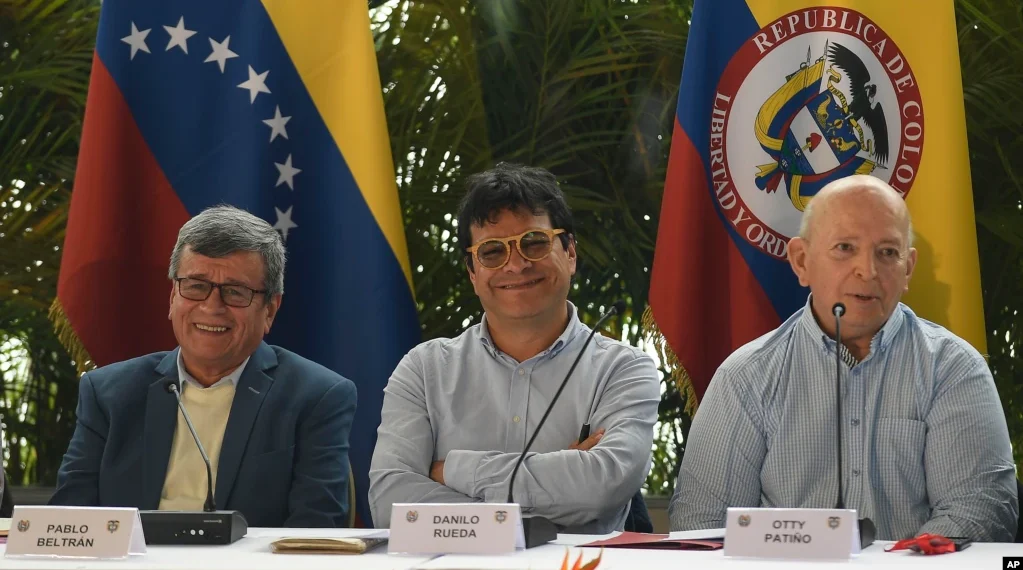 Colombia: Gobierno y ELN dan por superada la crisis y anuncian segundo ciclo de negociaciones