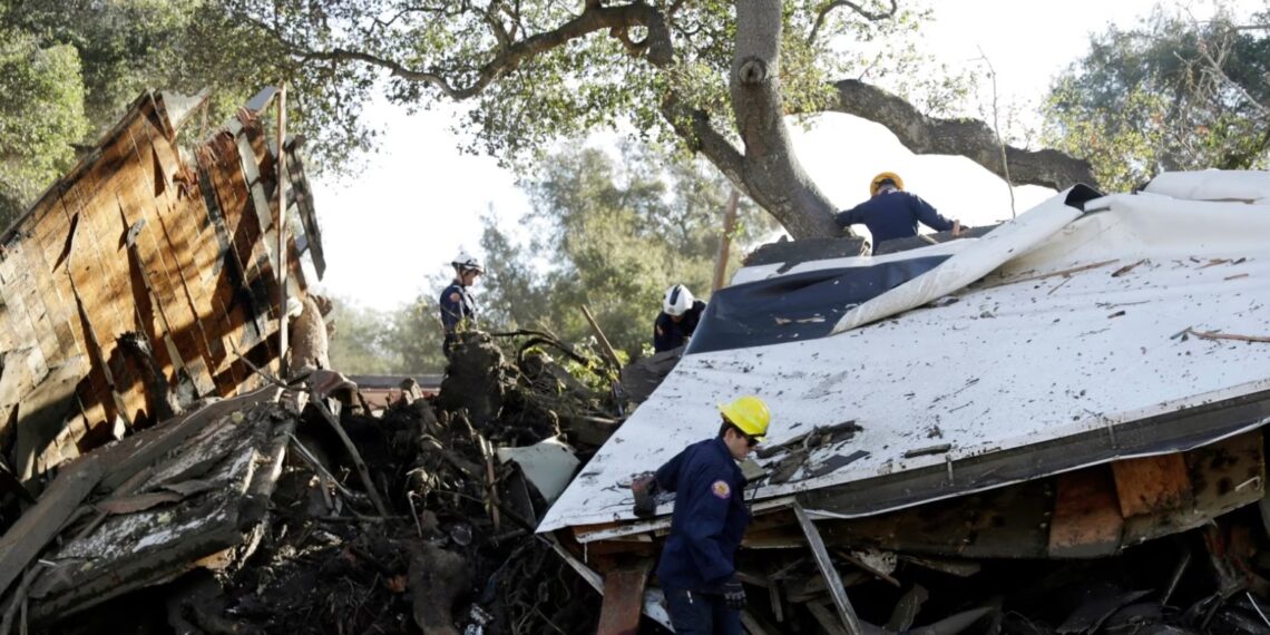 Biden viaja a California para evaluar daños en áreas devastadas por tormentas