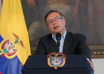 Presidente Petro niega que el gobierno haya anunciado suspensión de la explotación de hidrocarburos