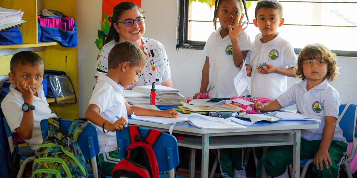 Este lunes, regresan 105.000 estudiantes a clases en el Meta