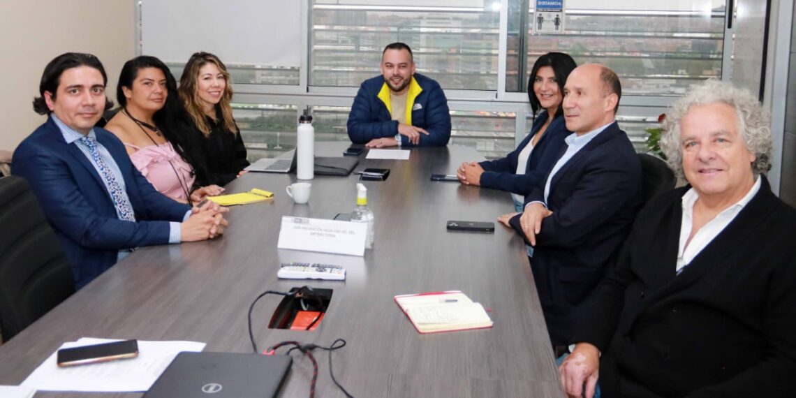 Ministerio del Trabajo, Teleperformance y Sindicato UtraClaro acuerdan monitorear prácticas laborales