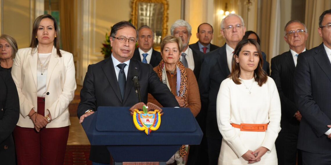 Se fueron tres ministros del gobierno Petro: entre ellos el de Educación