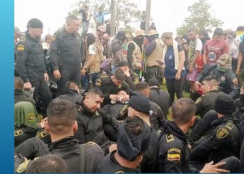 79 policías y 6 trabajadores petroleros siguen secuestrados por indígenas en el Caguán