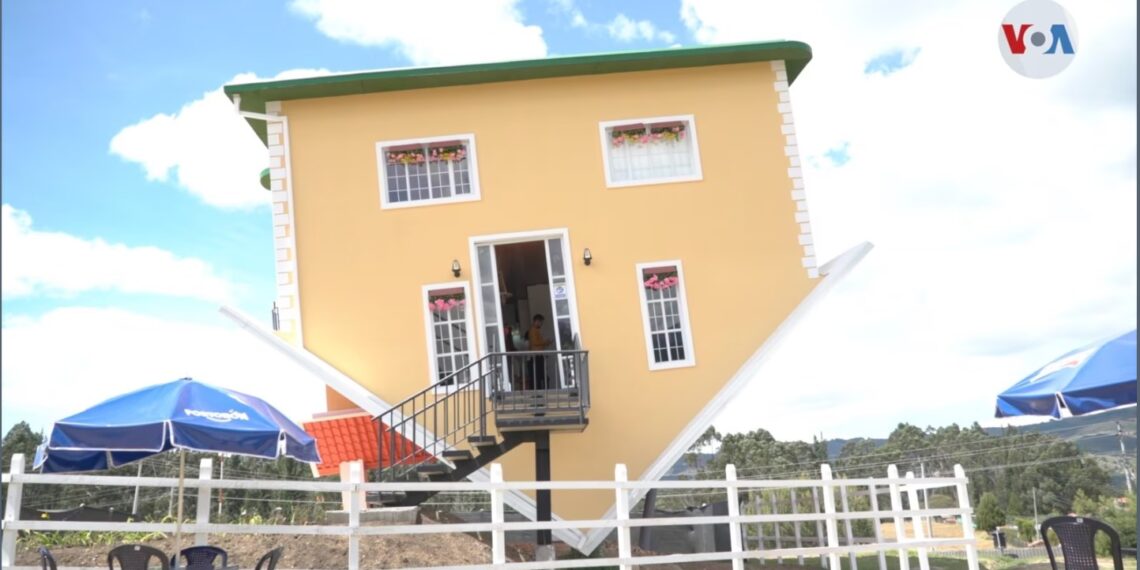 La Casa al Revés, una atracción en Colombia que desafía la gravedad y el sentido