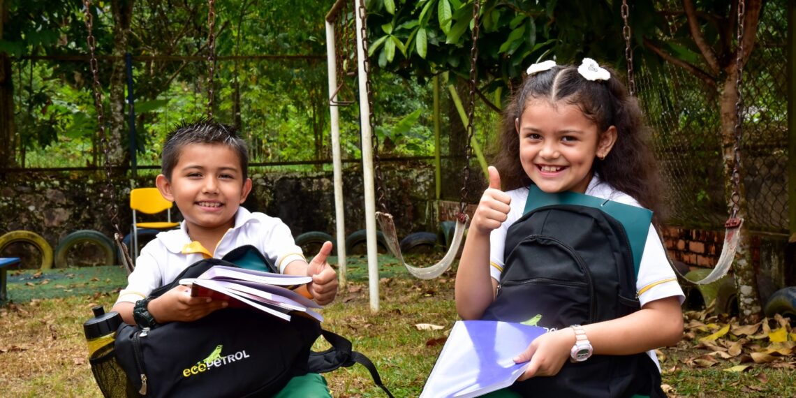 Estudiantes y docentes de 17 colegios de Casanare recibieron ayudas educativas de Ecopetrol