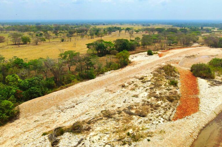 Canalización río Guachiría en Paz de Ariporo