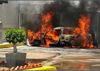 Mala calidad de gasolina provoca averías e incendios de autos en Venezuela