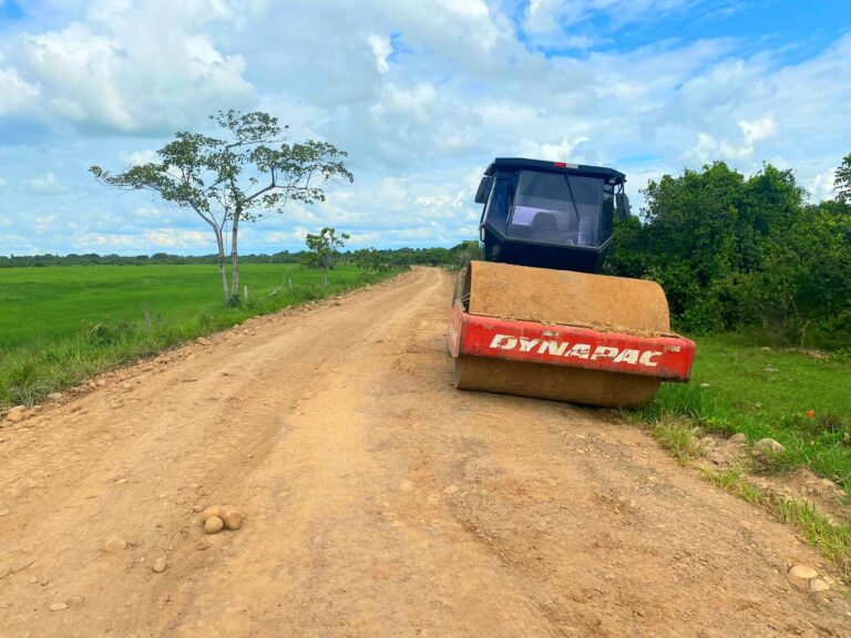 Avanza rehabilitación a 33 km vía El Boral (3)