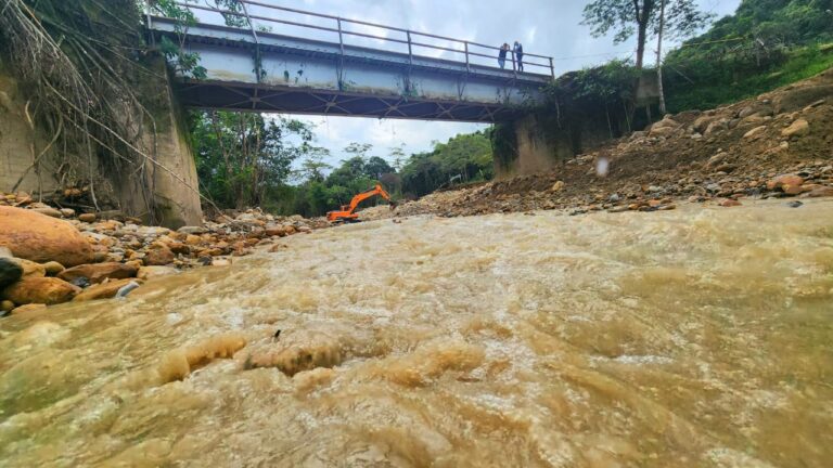 Recuperación avalancha en Tauramena (2)