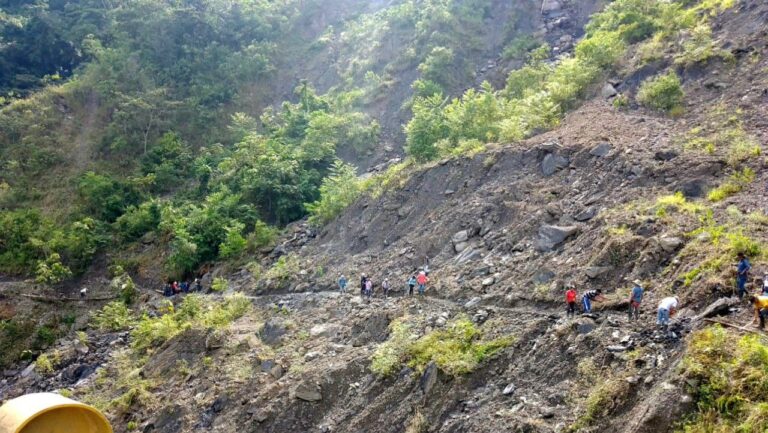 Via-quebrada-negra-parajito