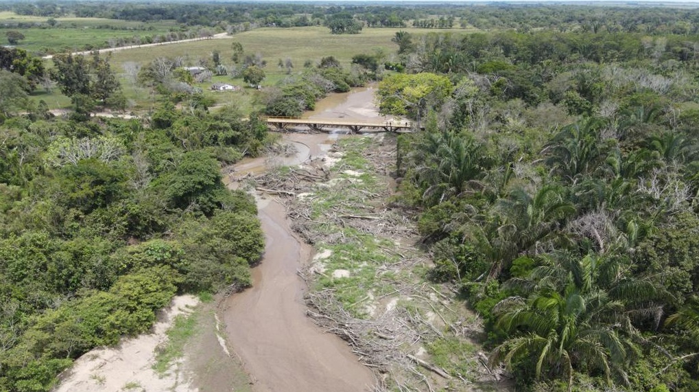 Se canalizarán 3 km del río Charte en Maní (5)