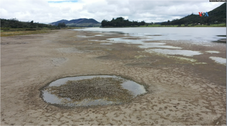 Como consecuencia de este fenómeno climático el gobierno lanzó la campaña ‘El Niño no es un juego’ para informar sobre los efectos y las medidas que deben tomarse. [Foto: Geovanny Vergara, VOA].