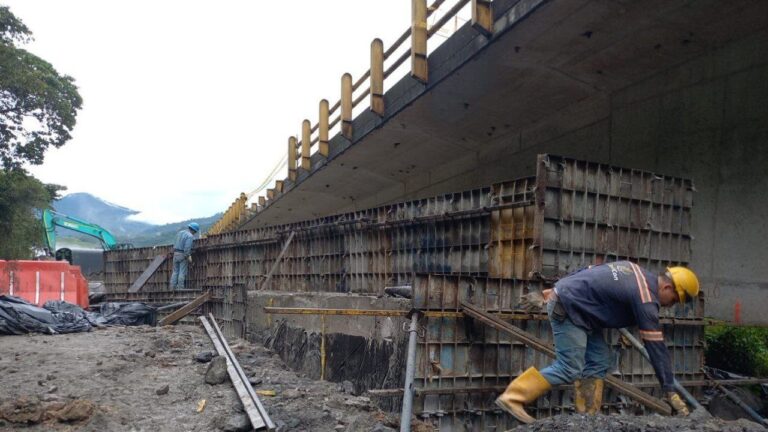 Trabajos-en-la-via-cusiana1
