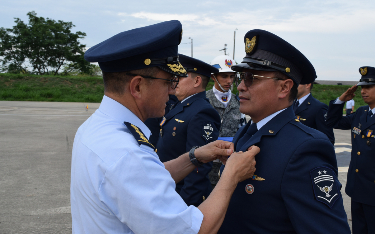 Ascensos Fuerza Aérea en Yopal