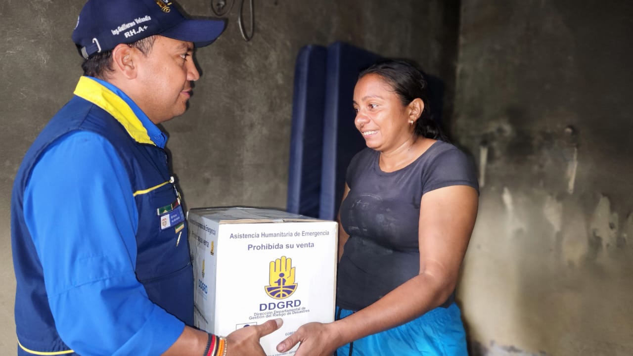 Apoyo humanitario en Paz de Ariporo Solidaridad con madre cabeza de familia (2)