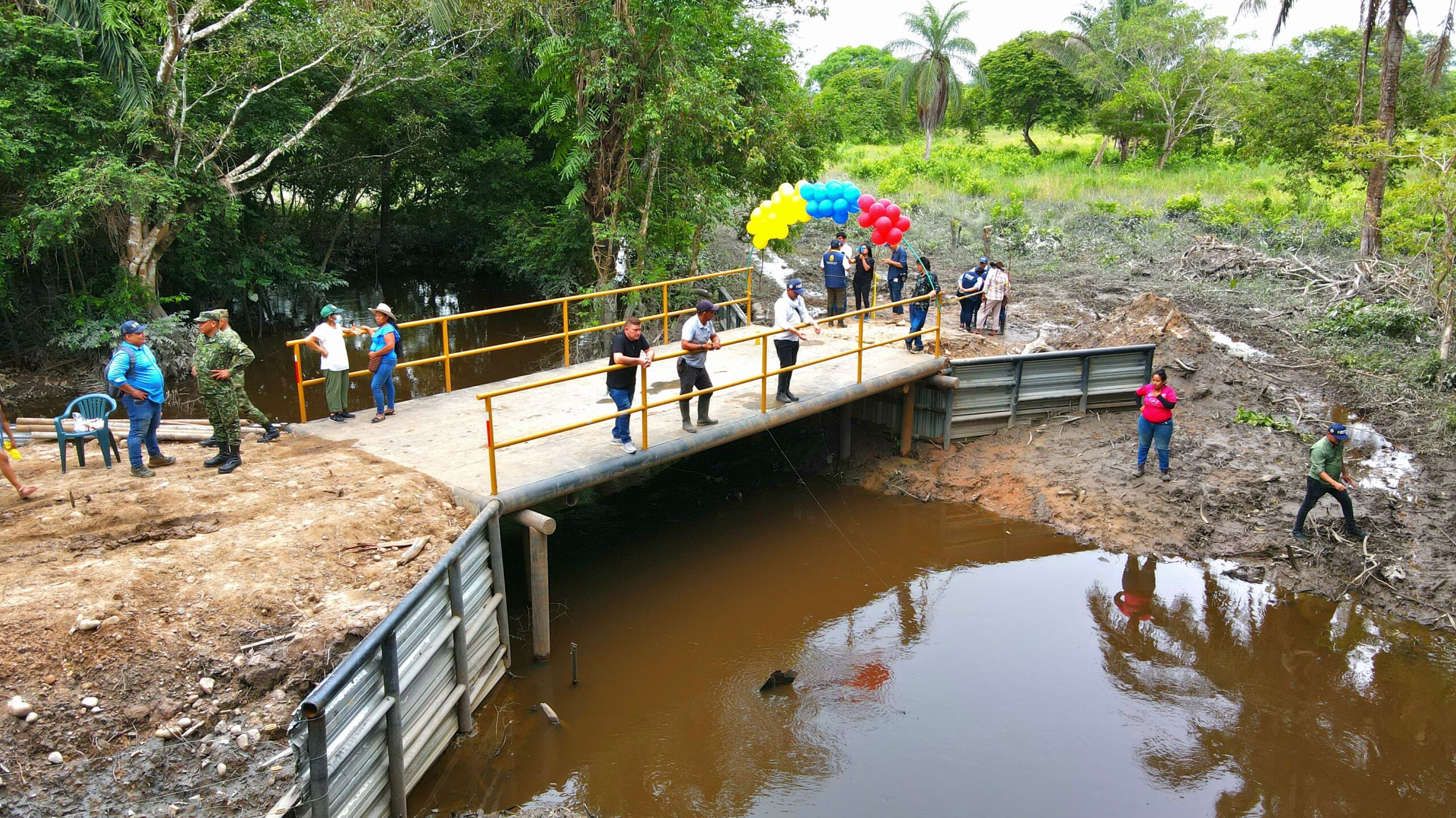 1er puente construido en el gobierno de César Ortiz Zorro (4)