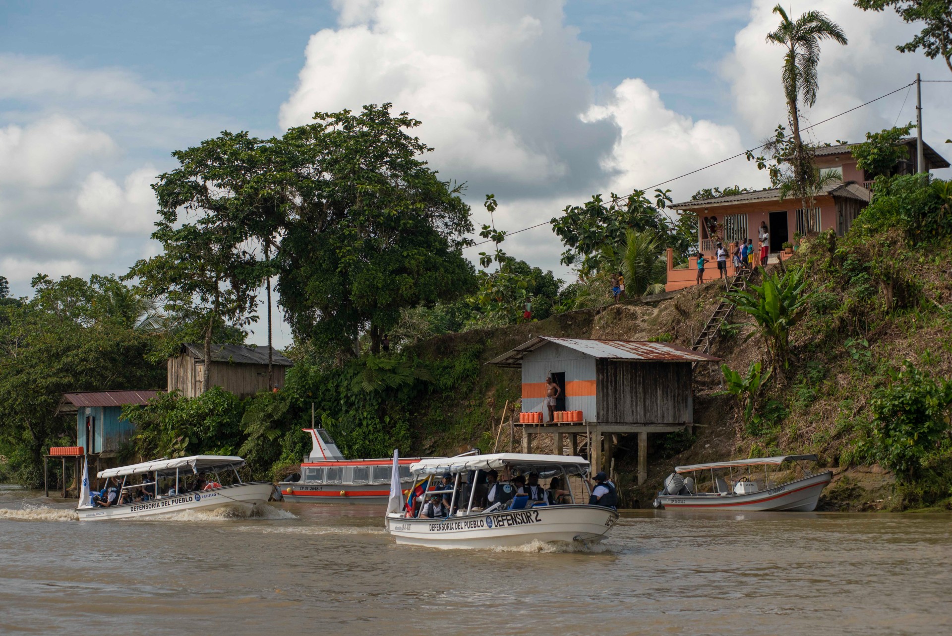 Defensoría del Pueblo llega al Rio NAYA_FGS7596