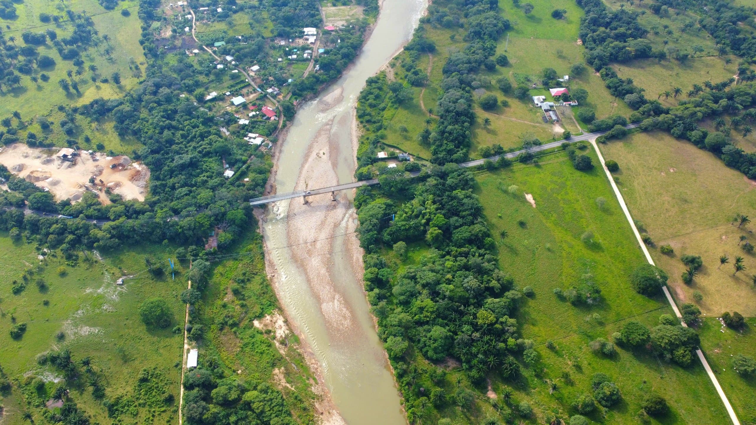 Puente sobre río Ariporo