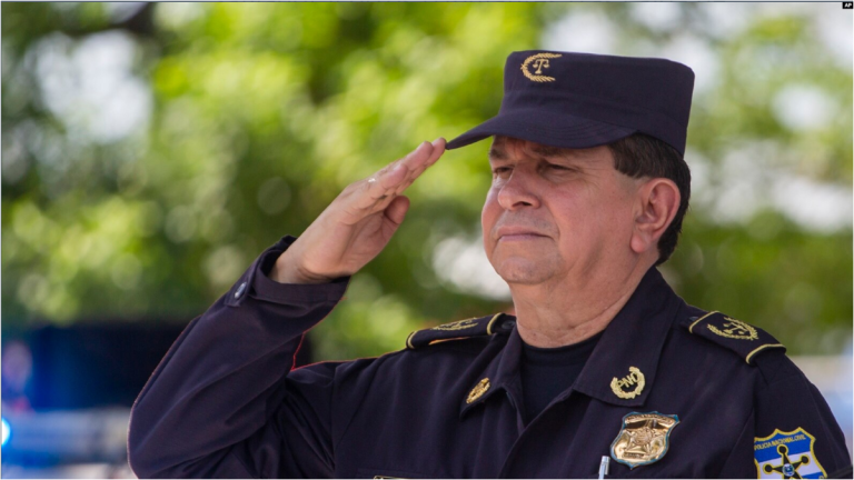 Mauricio Arriaza Chica, dir. policia Salvador (fallecido)