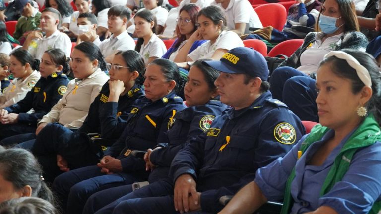 Exitosa Jornada de Salud Mental (3)