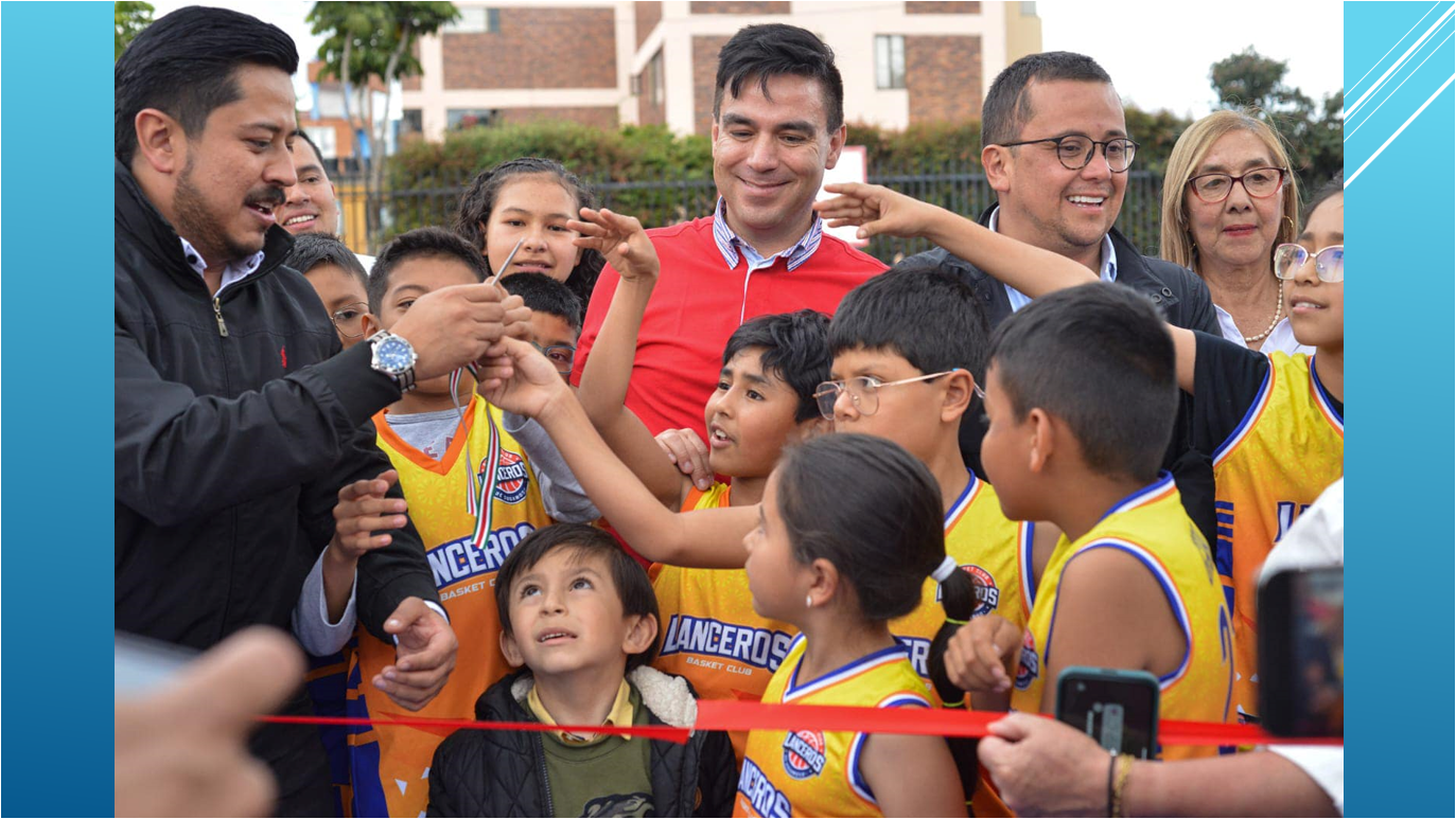 Mauricio Barón y comunidad