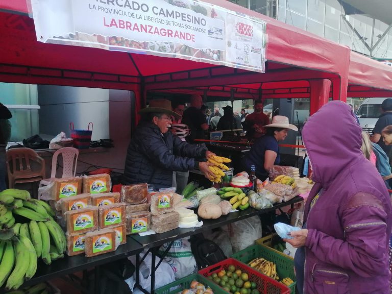 Mercado Campesino, Provincia La Libertad