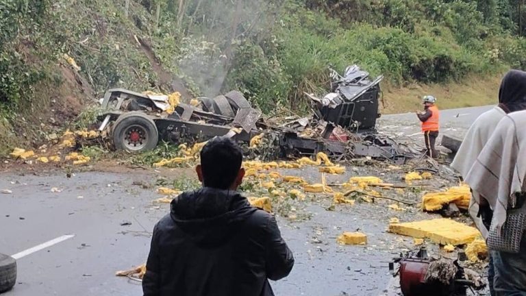 Accidente entre Cajamarca y Calarcá en Quindío