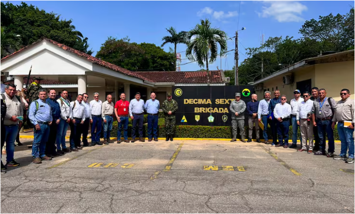 Reunión Ejército petroleras
