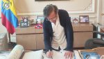 Gustavo Petro firmó la Consulta