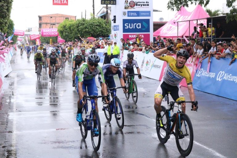 Vuelta a Colombia