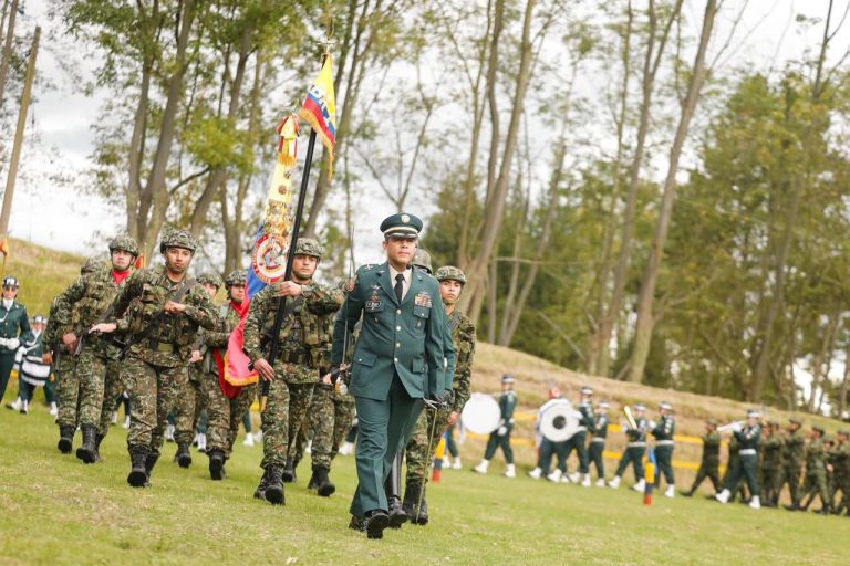 Coronel Eddy Raúl Cardona asumió como comandante de la Primera Brigada del Ejército.37 PM
