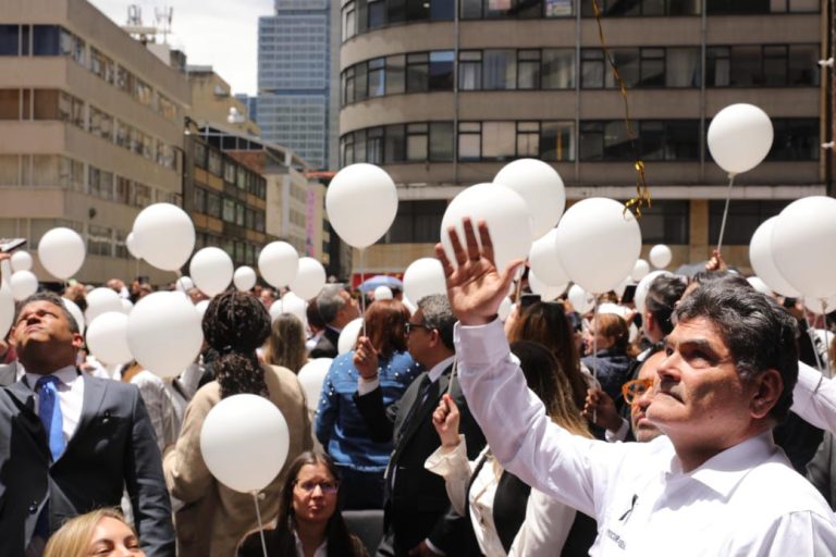 Procurador Gregorio Eljach, homenaje a Miguel Uribe